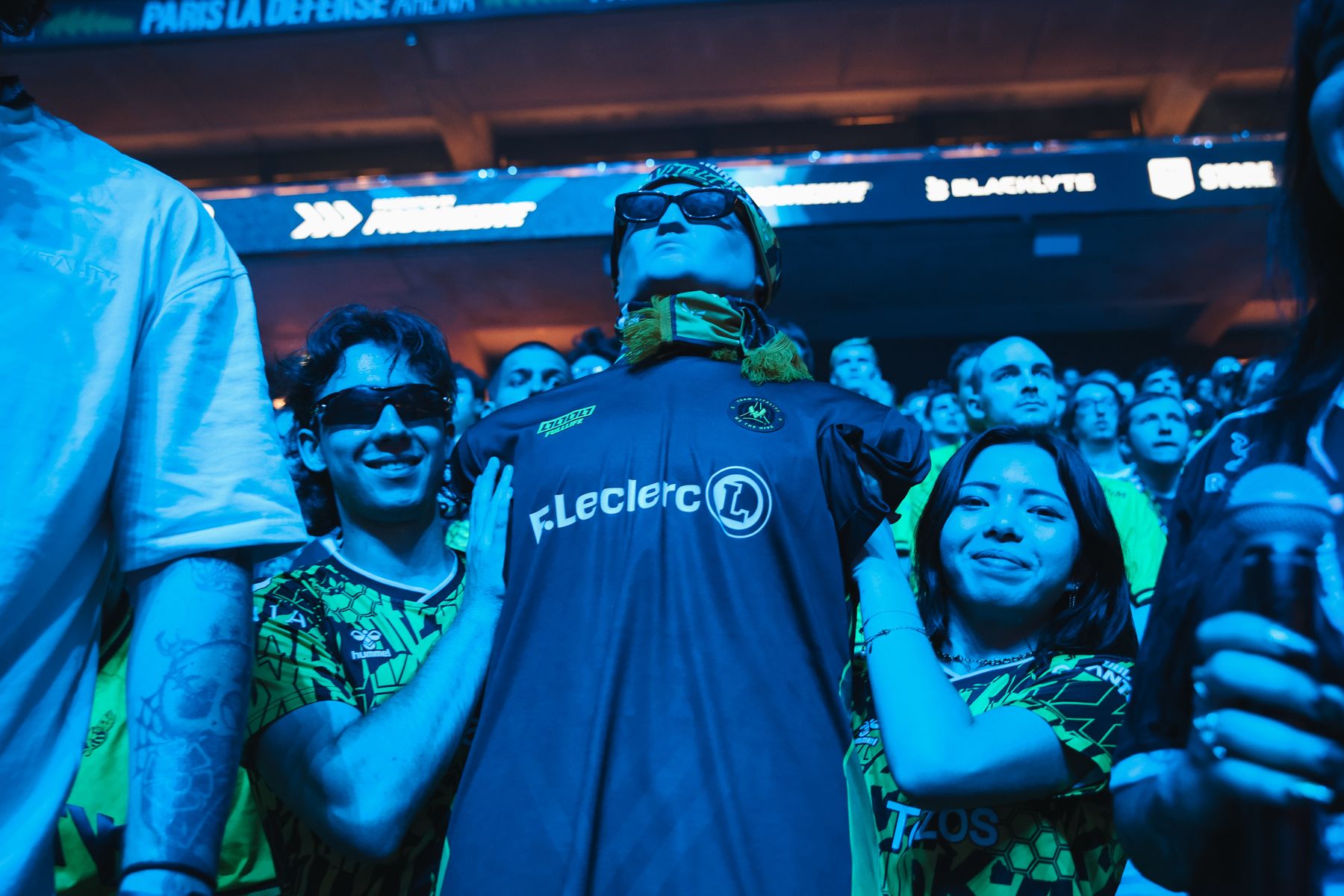 Fans au Major Rocket League de Paris avec le maillot E.Leclerc